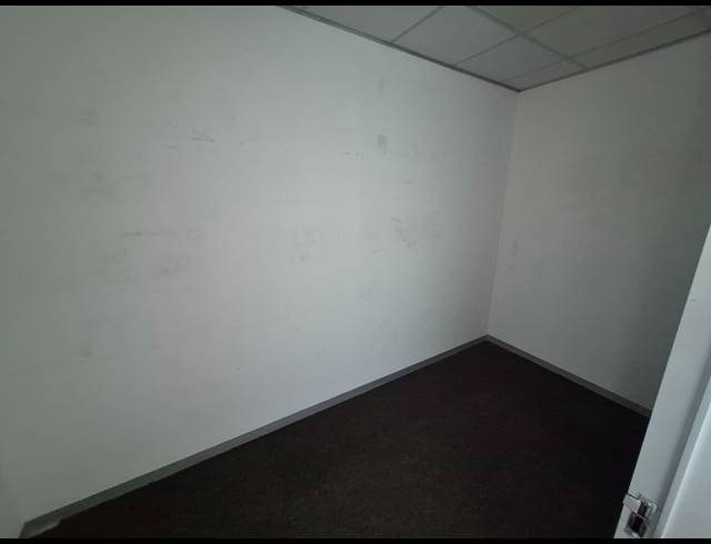 272M² OFFICE TO LET IN RIVONIA